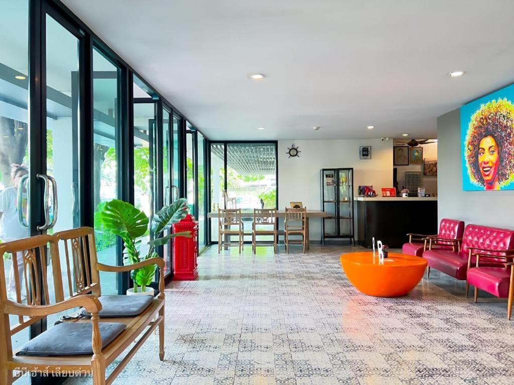 Bb House Mini Suite Hotel Bangkok Eksteriør billede